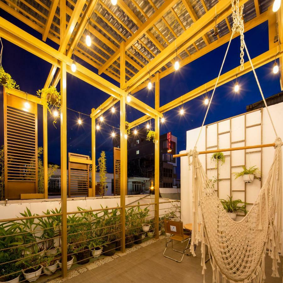 Go Home Homestay & Coffee Дананг Экстерьер фото